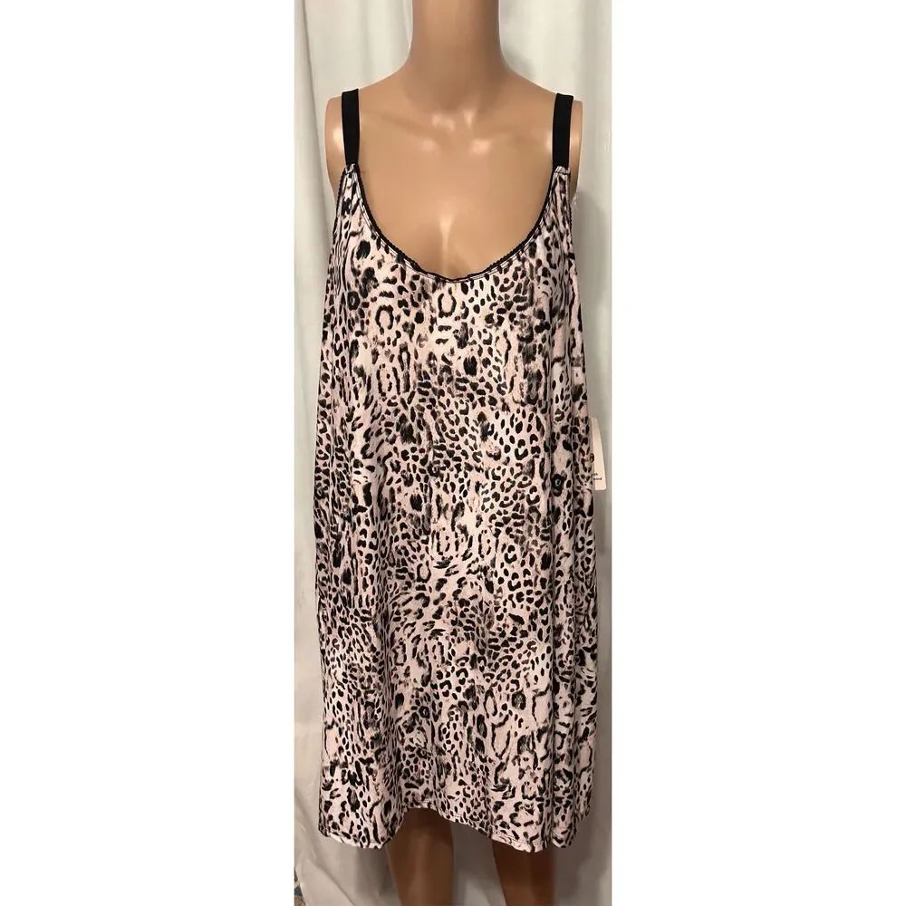 NEW WITH TAGS BEAUTIFUL Secret Treasures Women's and Women's Plus Knit Chemise s